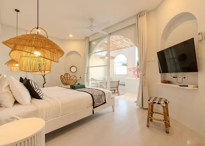 Oia 2bdroom In